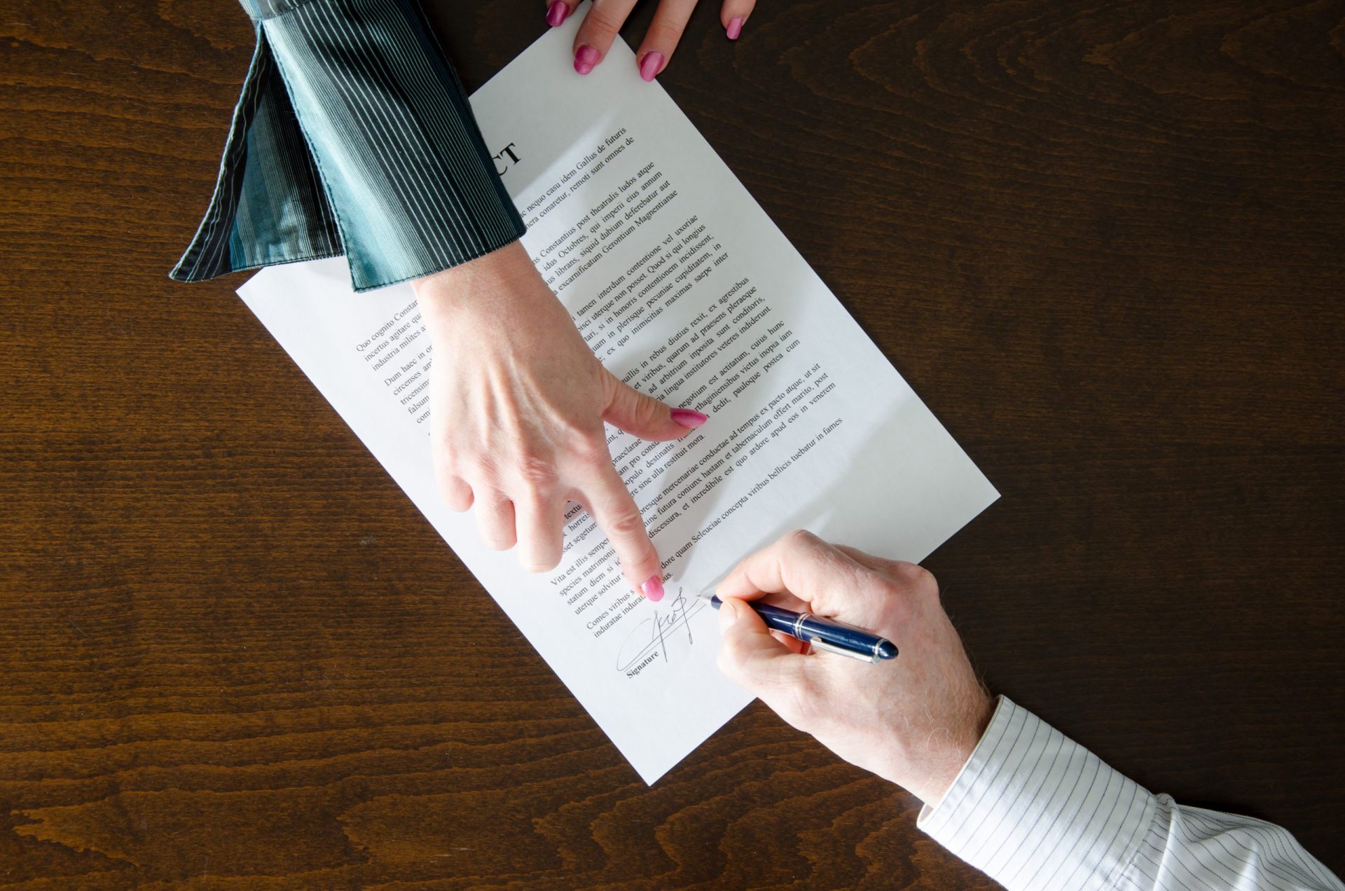 Consultoria firma de contracte